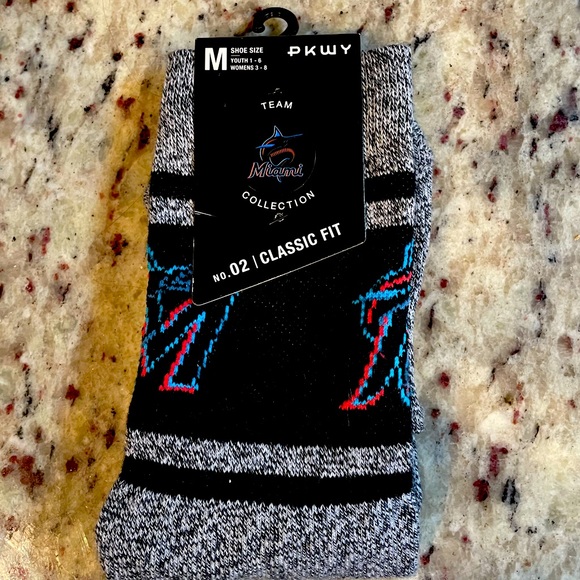 NWT Miami Marlins Team Socks - Picture 1 of 4